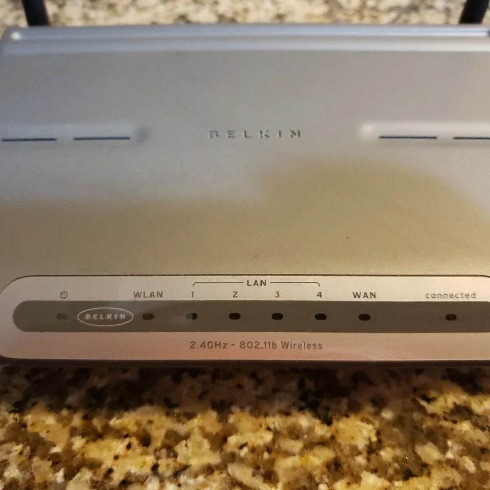 Belkin Model F5D6231-4 Wireless Cable DSL Gateway Router 802.11b 11Mbps #1006FF